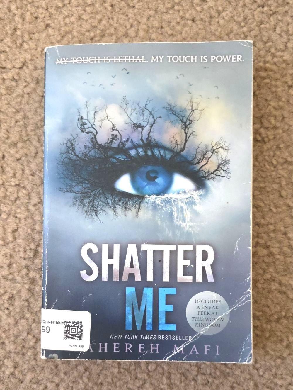 Shatter Me by Tahereh Mafi Paperback Book